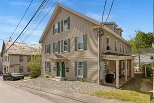 9 Central St, Newmarket, NH 03857 - Photo 2