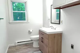 30 Emerald Dr, Derry, NH 03038 - Photo 8