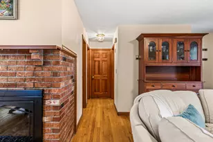 137 Wedgewood Ln, Manchester, NH 03109 - Photo 12