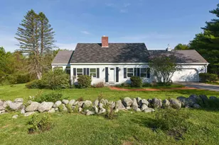 5 Carol Ln, Meredith, NH 03253 - Photo 4