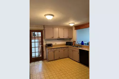 8 Hooker Street, Nashua, NH 03064 - Photo 8
