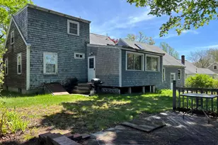 8 Hooker St, Nashua, NH 03064 - Photo 32