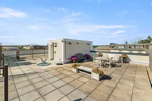 77 Hanover St, Portsmouth, NH 03801 - Photo 2