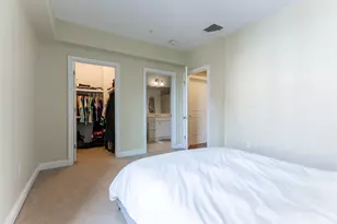 77 Hanover St, Portsmouth, NH 03801 - Photo 18