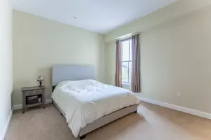 77 Hanover St, Portsmouth, NH 03801 - Photo 16