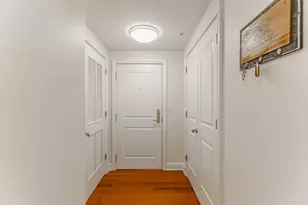 77 Hanover St, Portsmouth, NH 03801 - Photo 12