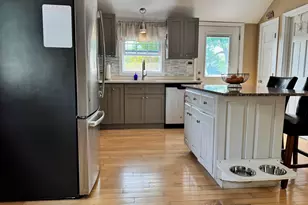 29 Lee Ave, Manchester, NH 03109 - Photo 4