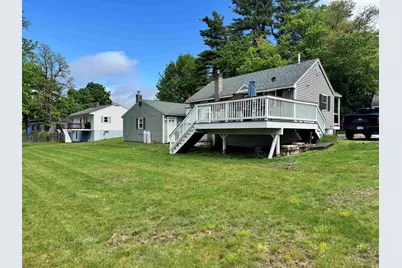 29 Lee Avenue, Manchester, NH 03109 - Photo 2