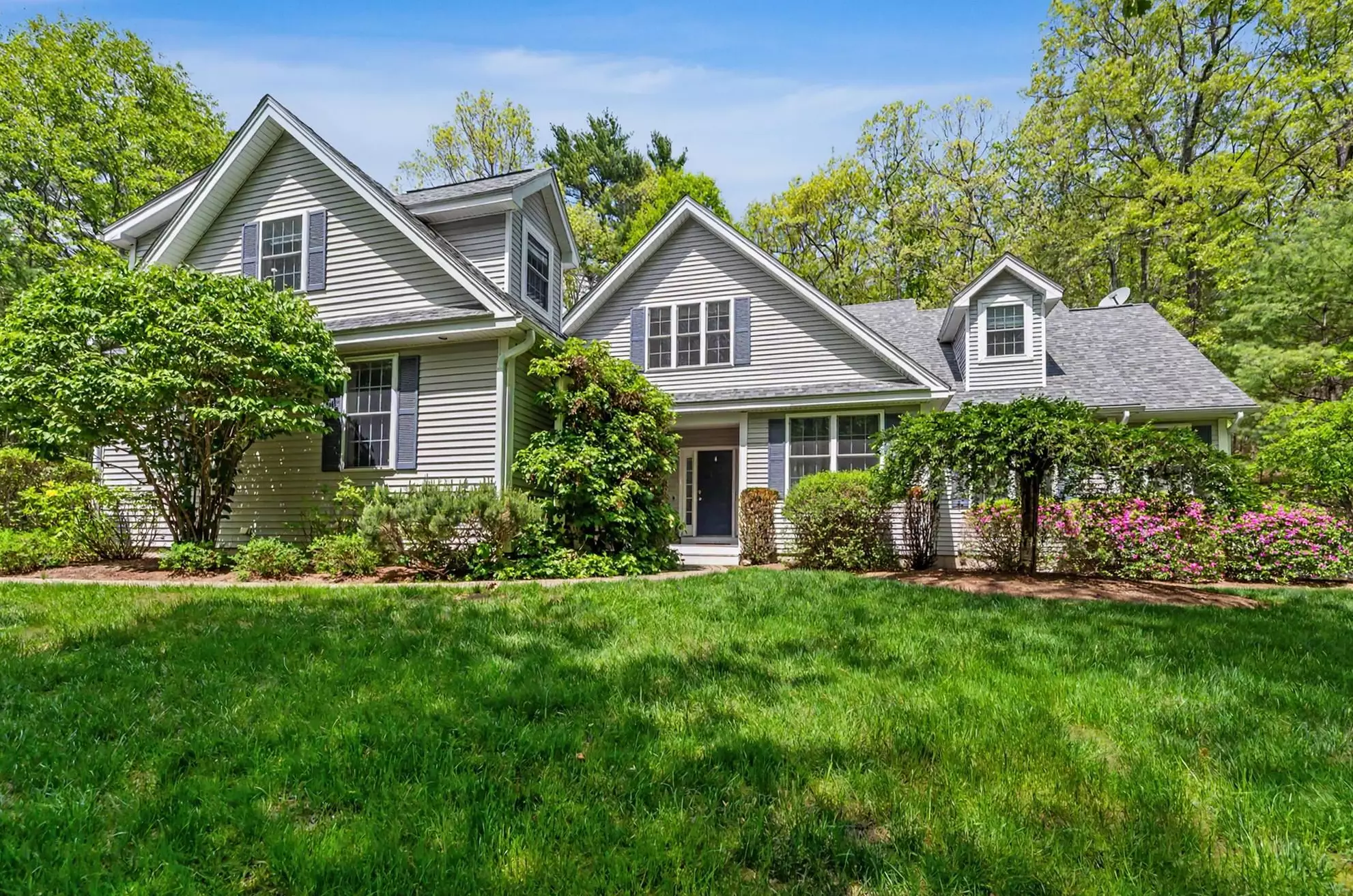 A*様 house on the hill Checker 90 A*様 house on the hill Checker 90 90 Echohill Ln, Willingboro, NJ