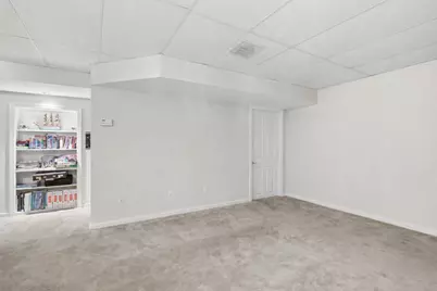 16 Hillsboro Circle, Milford, NH 03055 - Photo 32