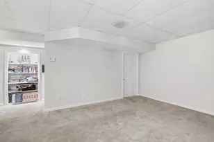 16 Hillsboro Cir, Milford, NH 03055 - Photo 32
