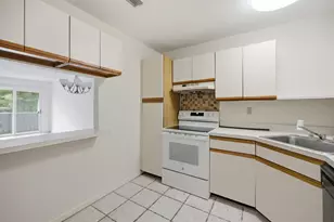 117 Cluff Crossing Rd, Salem, NH 03079 - Photo 6