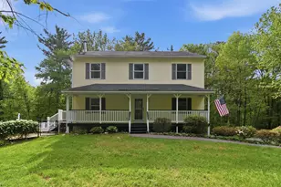 47 Noyes Rd, Londonderry, NH 03053 - Photo 2
