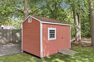 13 Diamond Ave, Salem, NH 03079 - Photo 10