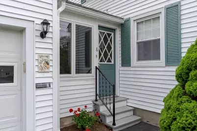 8 Lowell Avenue, Dover, NH 03820 - Photo 4