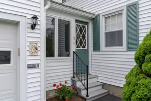 8 Lowell Ave, Dover, NH 03820 - Photo 4