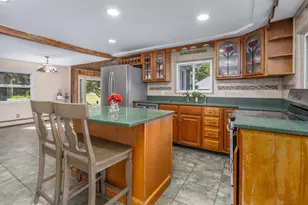 140 Mountain View Rd, Deerfield, NH 03037 - Photo 8