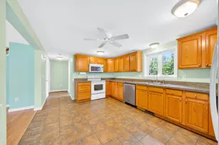 526 Pembroke St, Pembroke, NH 03275 - Photo 12