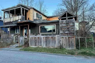 58 Pearl St, Claremont, NH 03743 - Photo 2