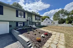 18 Edgewood St, Claremont, NH 03743 - Photo 4