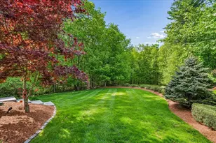 22 Elizabeth Way, Bedford, NH 03110 - Photo 2