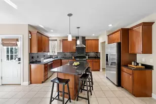22 Elizabeth Way, Bedford, NH 03110 - Photo 14
