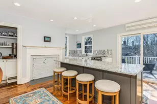 64 Austin St, Portsmouth, NH 03801 - Photo 6