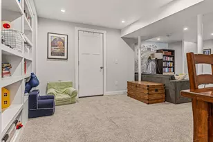 28 Laurel Ct, Portsmouth, NH 03801 - Photo 40