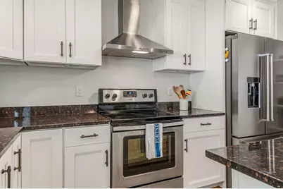 28 Laurel Court, Portsmouth, NH 03801 - Photo 14