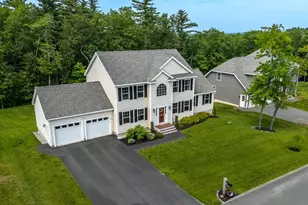 158 Standish Ln, Hudson, NH 03051 - Photo 2