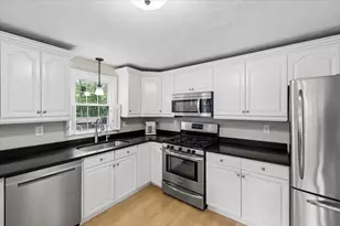 1 Dresden Way, Londonderry, NH 03053 - Photo 8