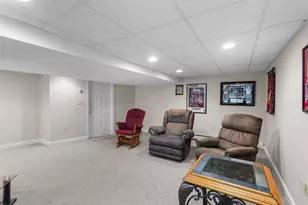 117 Brady Cir, Manchester, NH 03109 - Photo 18