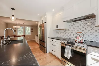 344 Coral Avenue, Manchester, NH 03104 - Photo 6