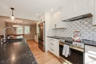 344 Coral Ave, Manchester, NH 03104 - Photo 6