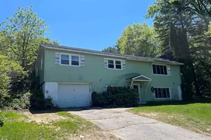 85 Weston Rd, Manchester, NH 03103 - Photo 2
