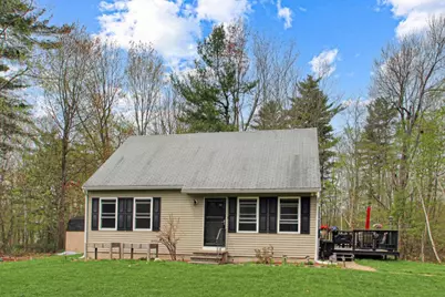 30 Stone Post Circle, Raymond, NH 03077 - Photo 2