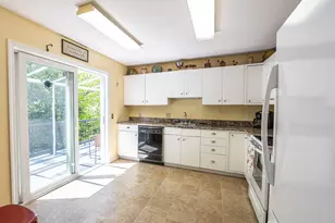144 Hilltop Pl, New London, NH 03257 - Photo 8