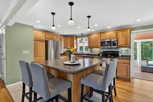 123 Brady Ave, Salem, NH 03079 - Photo 6