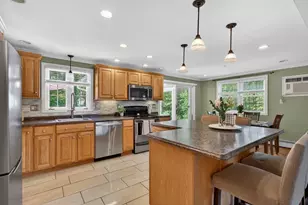 123 Brady Ave, Salem, NH 03079 - Photo 4