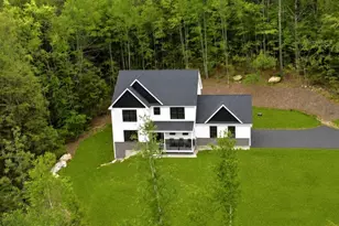 8 Arrowwood Rd, New Boston, NH 03070 - Photo 1