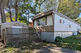1338 Woodbury Ave, Portsmouth, NH 03801 - Photo 4