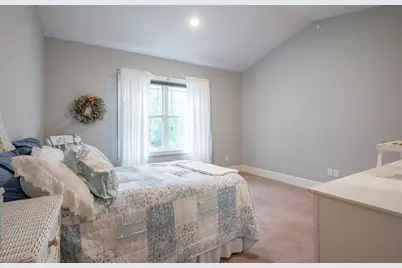 10 Abenaki Circle, Merrimack, NH 03054 - Photo 14