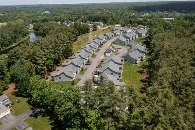 10 Abenaki Circle, Merrimack, NH 03054 - Photo 4