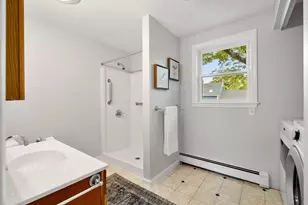 8 Maplewood Ave, Goffstown, NH 03045 - Photo 30