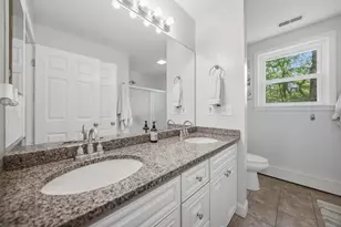 7 Stony Point Dr, Londonderry, NH 03053 - Photo 28