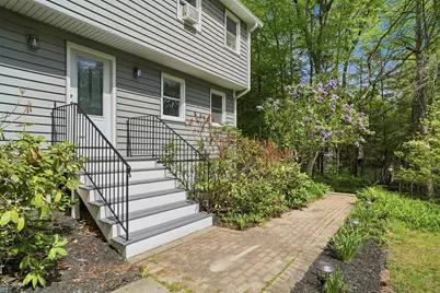7 Hampshire Drive, Derry, NH 03038 - Photo 40