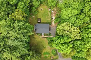 7 Hampshire Dr, Derry, NH 03038 - Photo 44