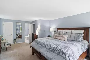 7 Hampshire Dr, Derry, NH 03038 - Photo 22