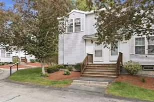 107 Franklin St Ext, Derry, NH 03038 - Photo 2