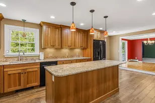 16 Jana Ln, Stratham, NH 03885 - Photo 4